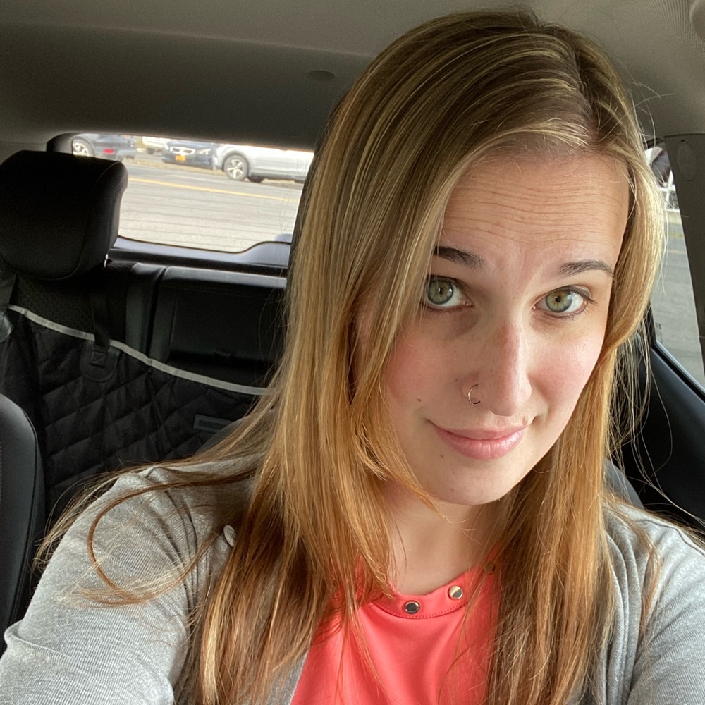 Meet your Posher, Crystal